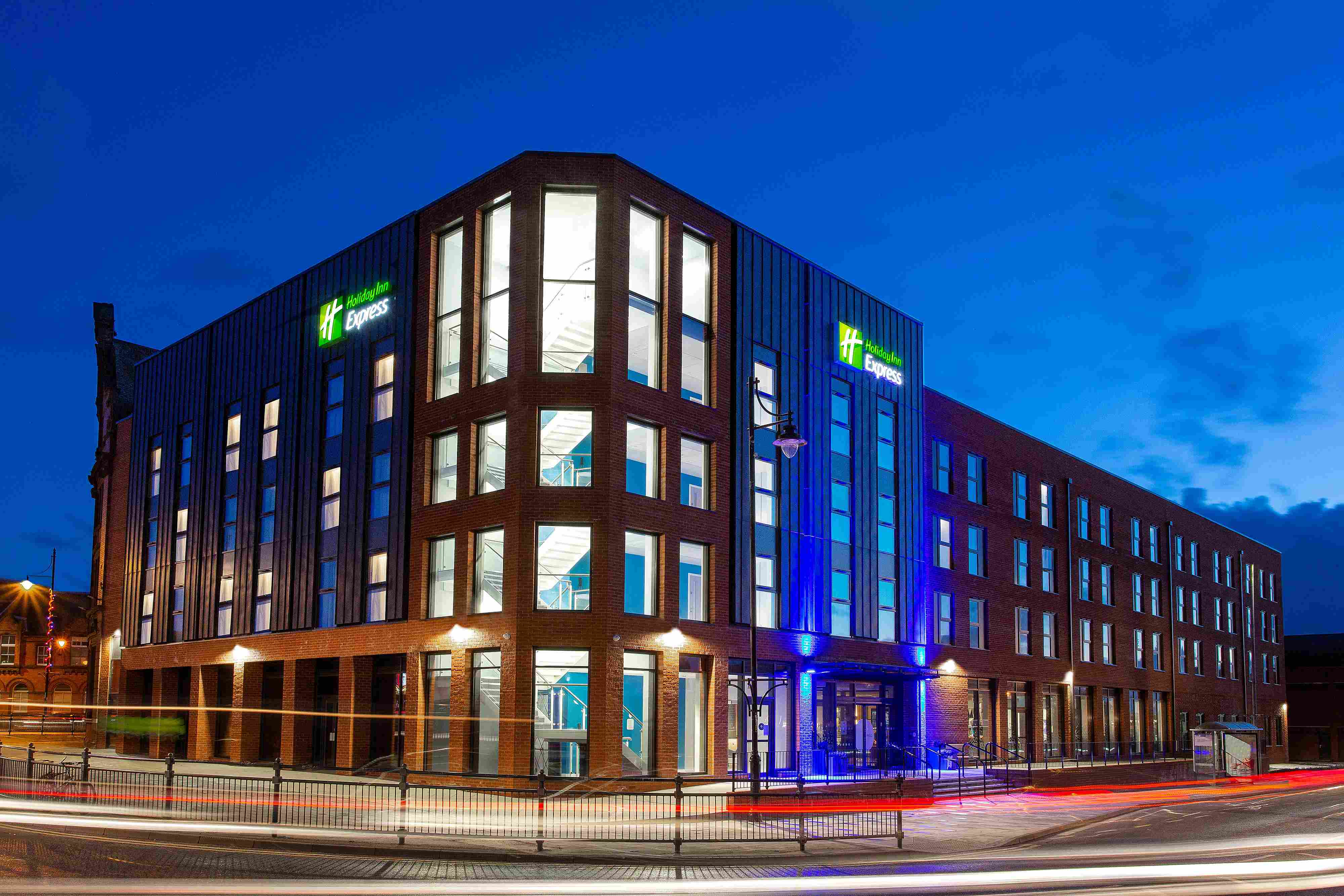 Lakeland Explorer - Holiday Inn Express (Barrow-in-Furness)